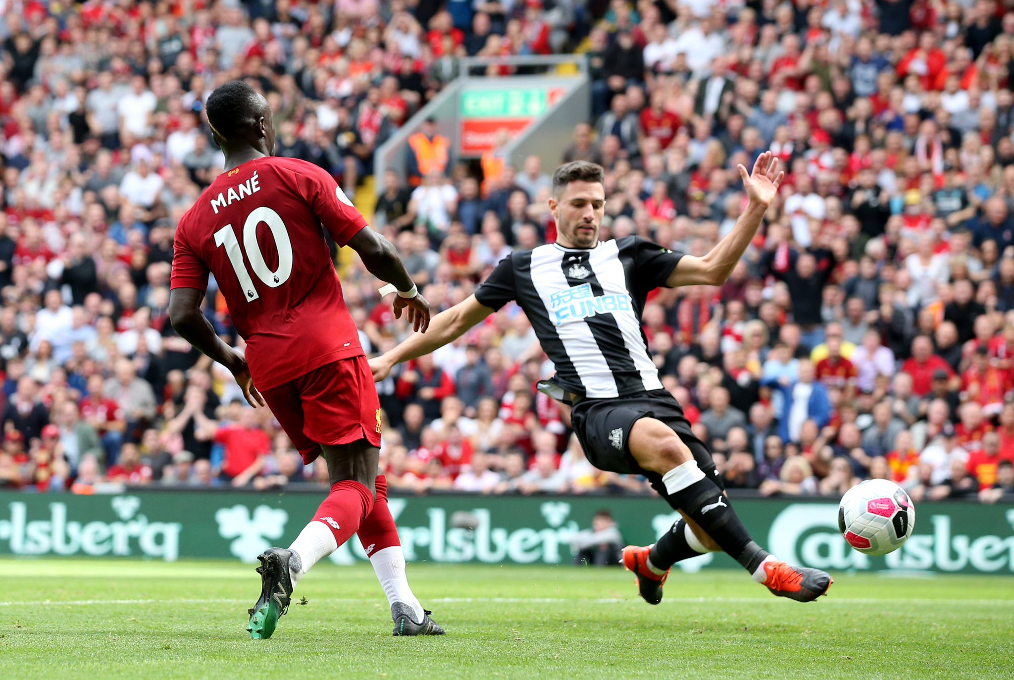 现引发了轰 现引发了轰